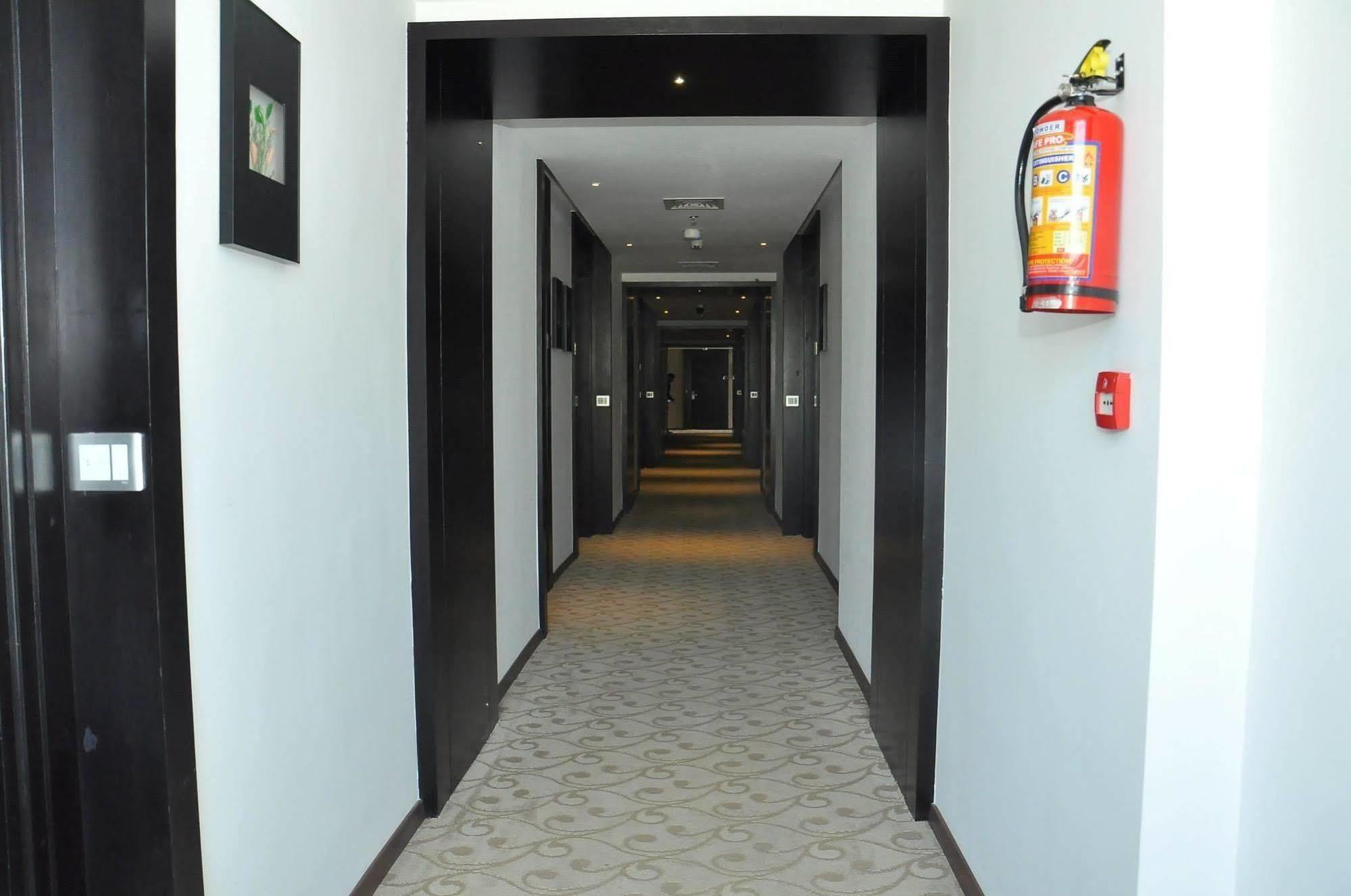 Hycinth Hotels Thiruvananthapuram Ngoại thất bức ảnh